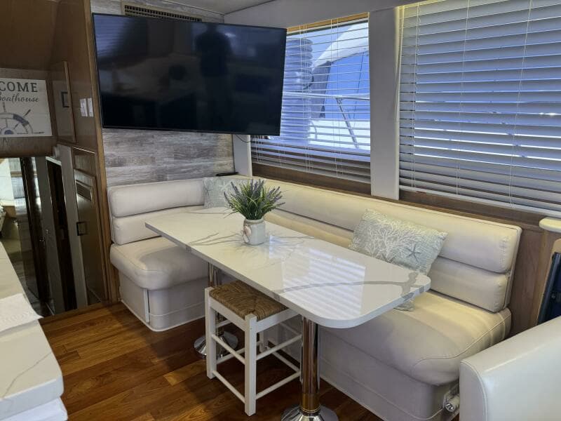 1994 Hatteras 54 Yacht