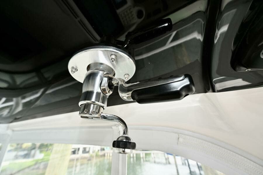 2019 Intrepid 475 Sport Yacht