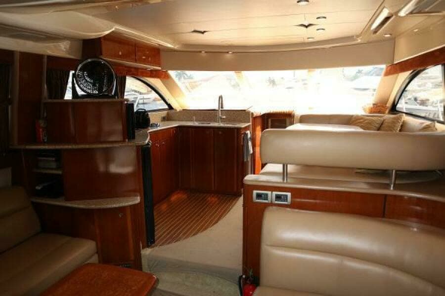 43 Meridian Sedan 411 - 