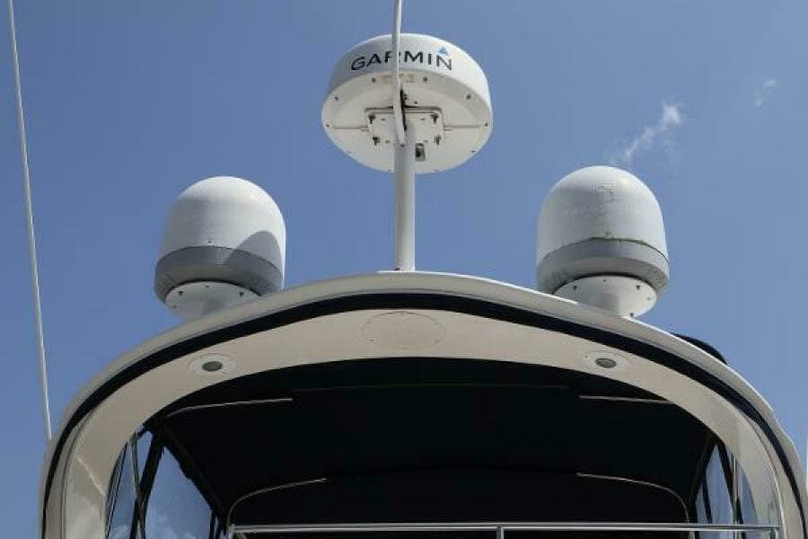 43 Meridian Sedan 411 - 