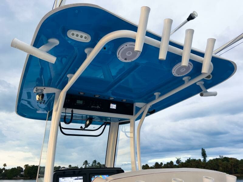 Sea Hunt 25 Gamefish - Rod Holders