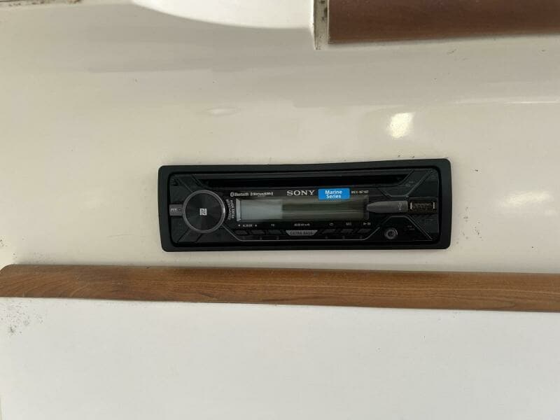 1996 Silverton 310 Express