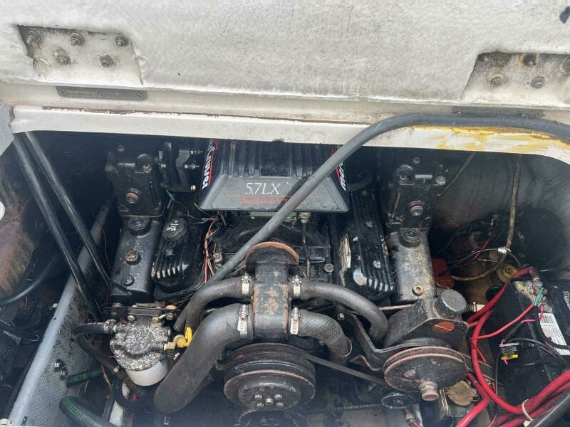 1996 Silverton 310 Express