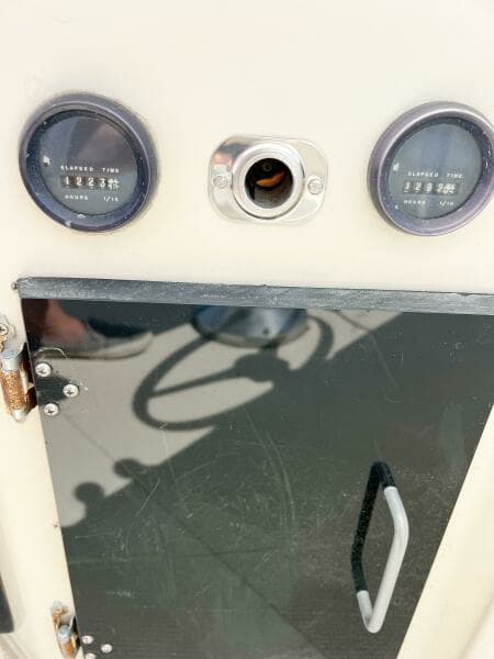 1987 Tollycraft 34 Sedan Sport