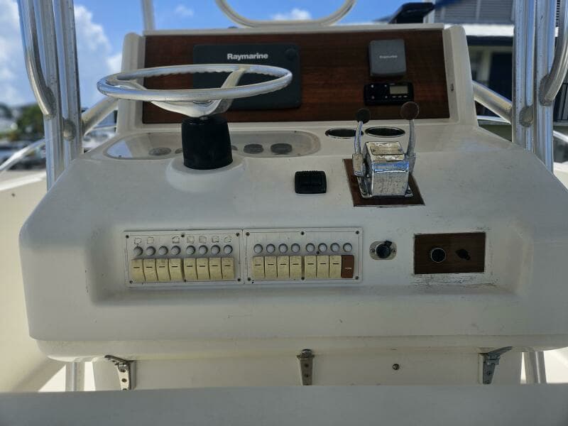 1995 Pursuit 2600 CC