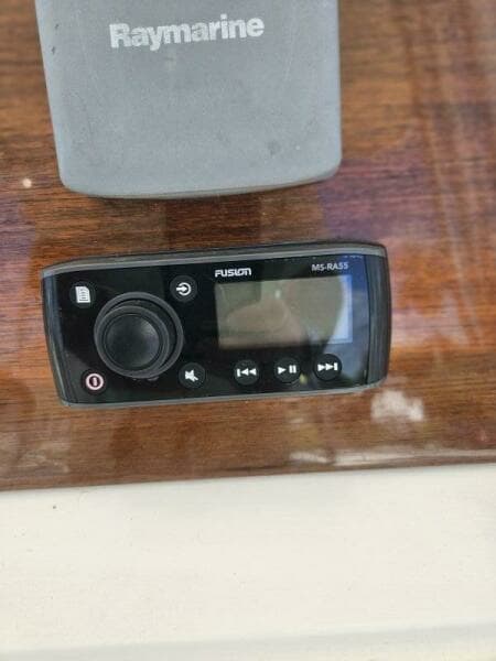 1995 Pursuit 2600 CC