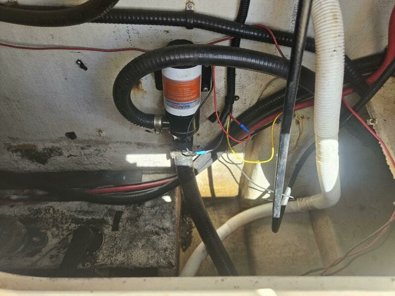 1995 Pursuit 2600 CC