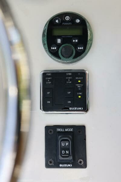 2001 Contender 27 Open