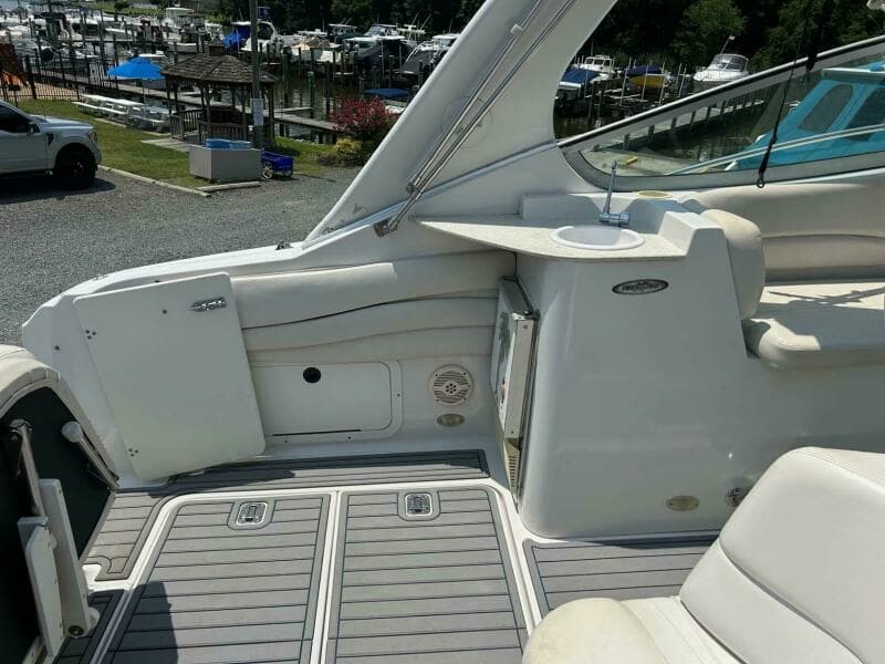 2001 Four Winns 328 Vista