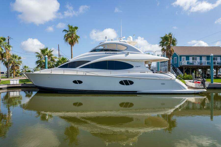 2007 Lazzara 74 Motor Yacht Kathleen