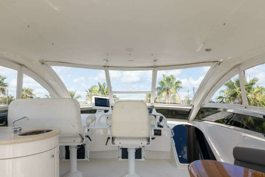 2007 Lazzara 74 Motor Yacht Kathleen