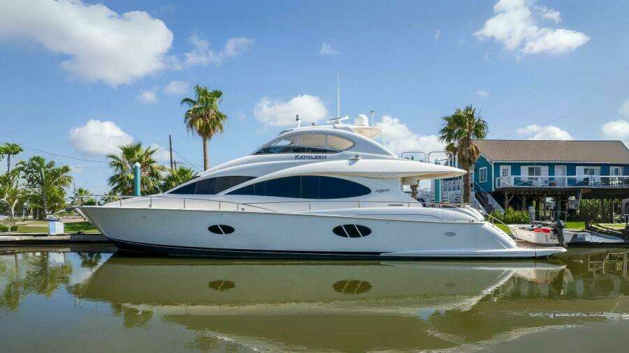 2007 Lazzara 74 Motor Yacht Kathleen