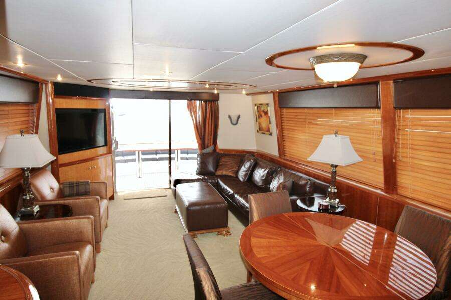 2007 Lazzara 74 Motor Yacht Kathleen