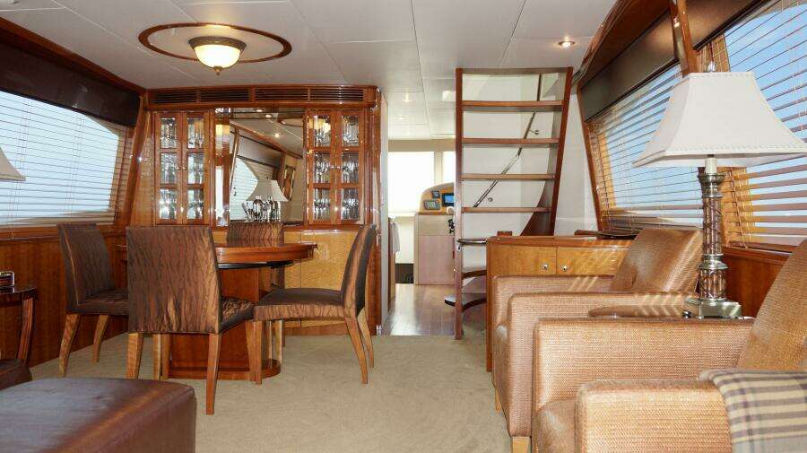 2007 Lazzara 74 Motor Yacht Kathleen