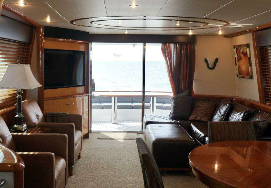 2007 Lazzara 74 Motor Yacht Kathleen