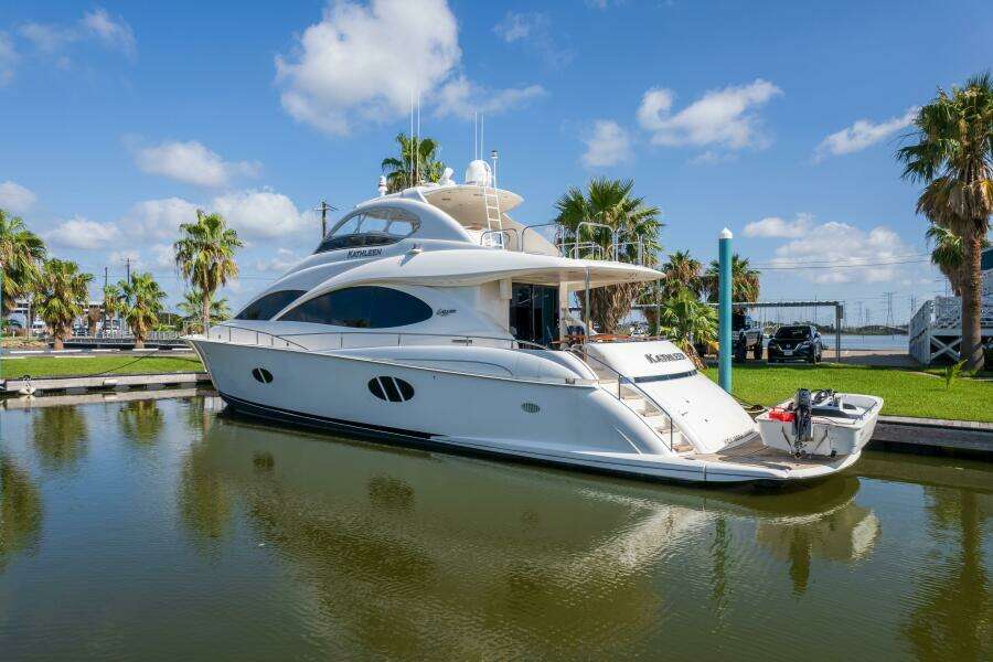 2007 Lazzara 74 Motor Yacht Kathleen