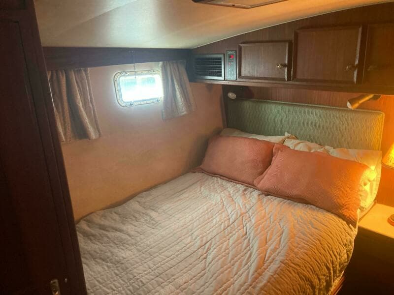 1983 Hatteras SportFish