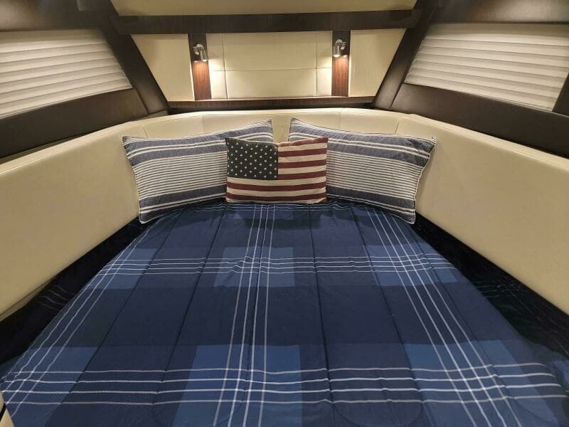 2017 Monterey 360 Sport Coupe