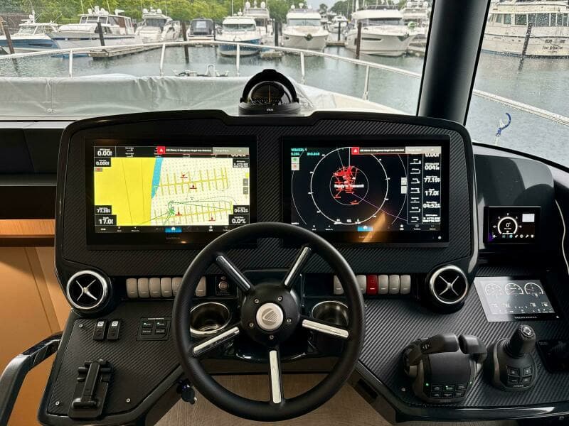 2023 Absolute 52 Navetta