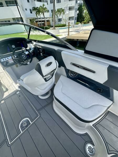 2022 Chaparral 267 SSX OB