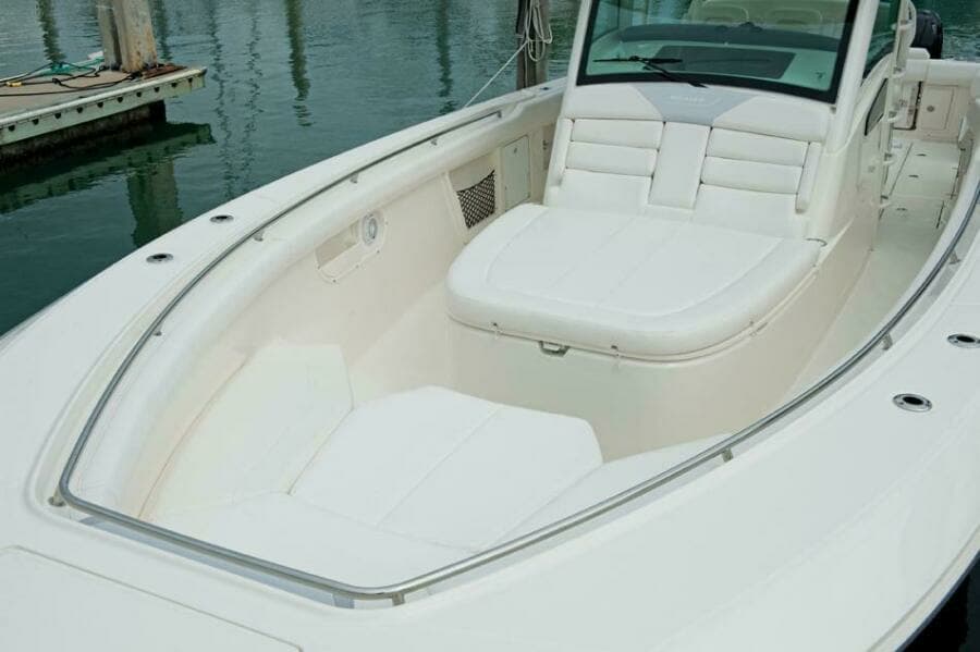 2014 Boston Whaler 370 Outrage