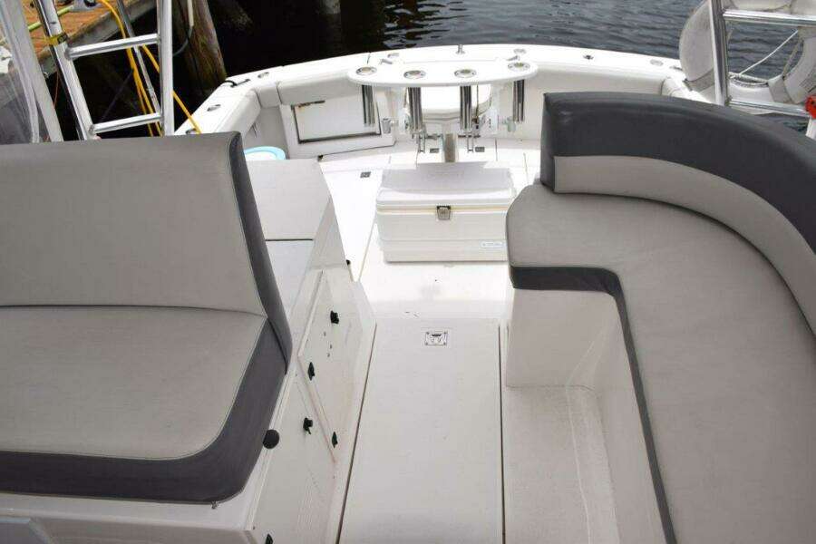 Bridge deck L Shape Lounge, View To Cockpit