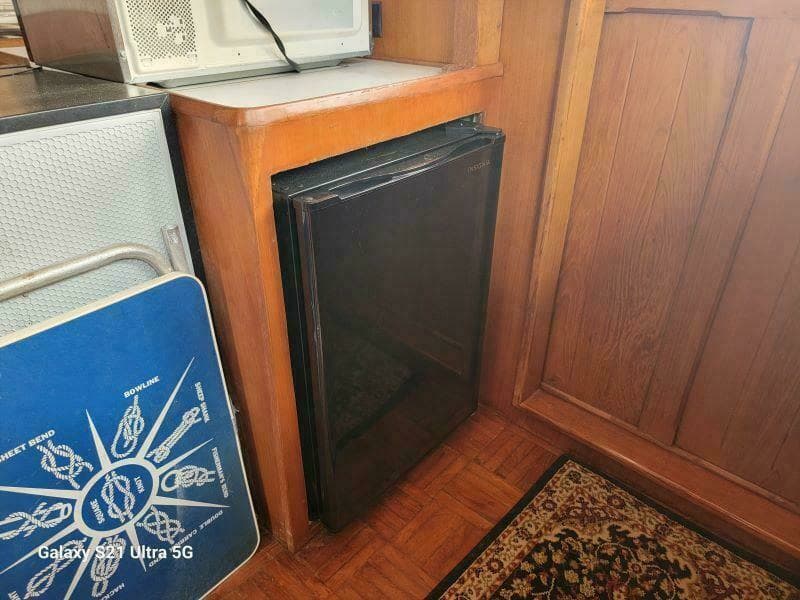 1987 Marine Trader Wide Body