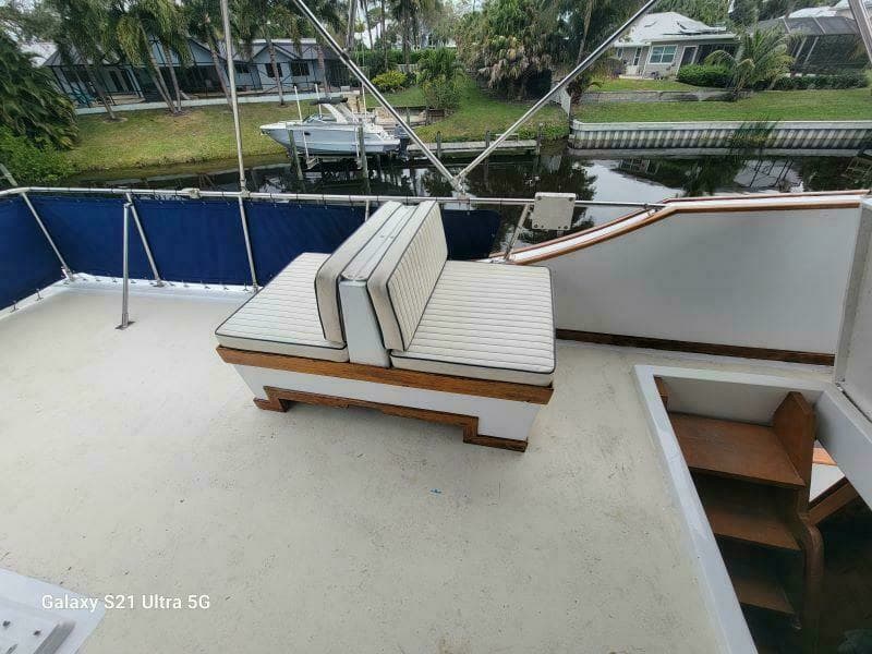 1987 Marine Trader Wide Body