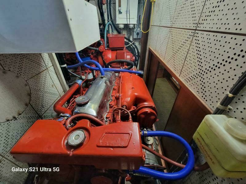 1987 Marine Trader Wide Body