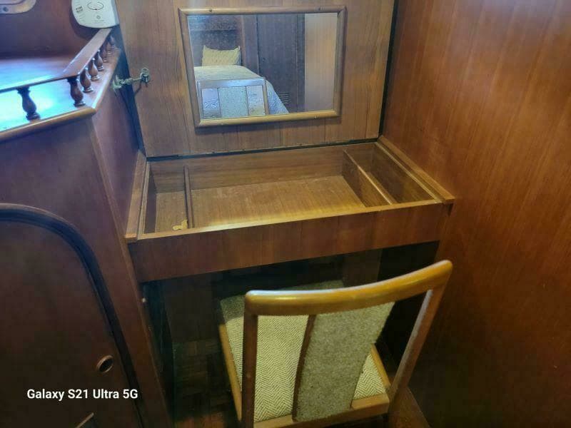 1987 Marine Trader Wide Body