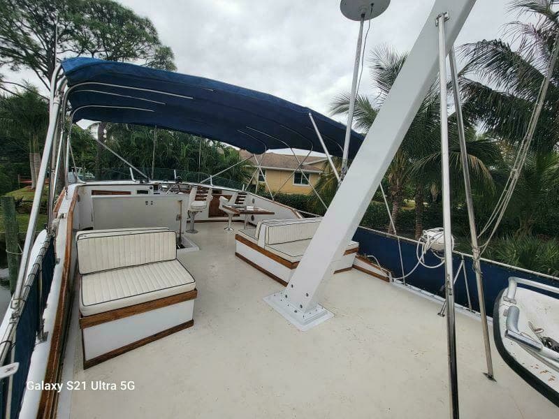 1987 Marine Trader Wide Body