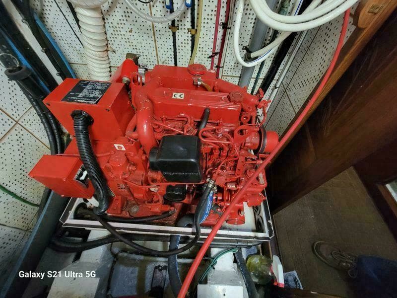 1987 Marine Trader Wide Body