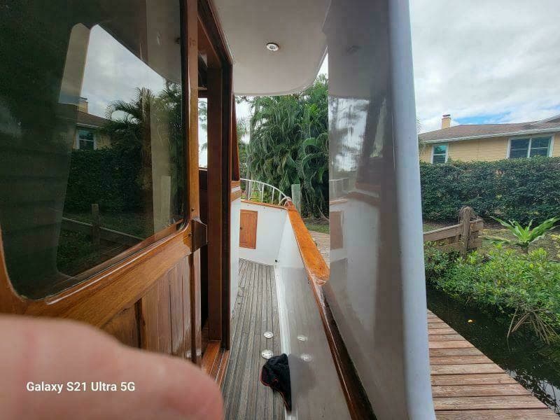 1987 Marine Trader Wide Body