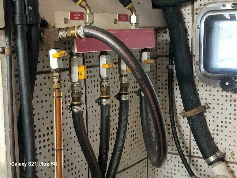 1987 Marine Trader Wide Body