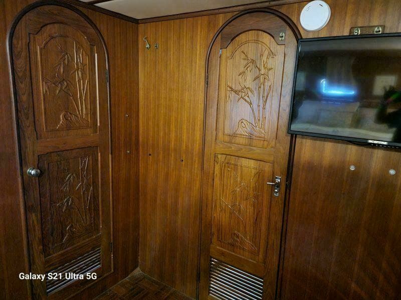 1987 Marine Trader Wide Body