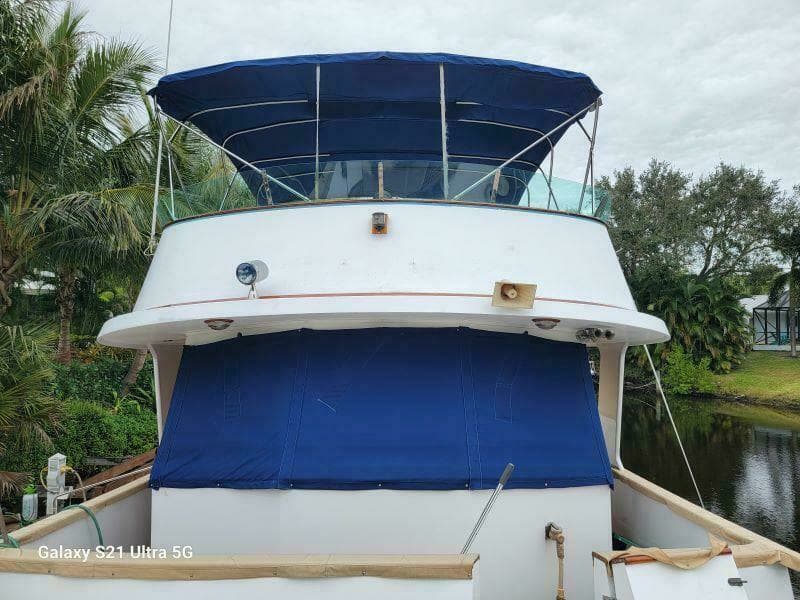 1987 Marine Trader Wide Body