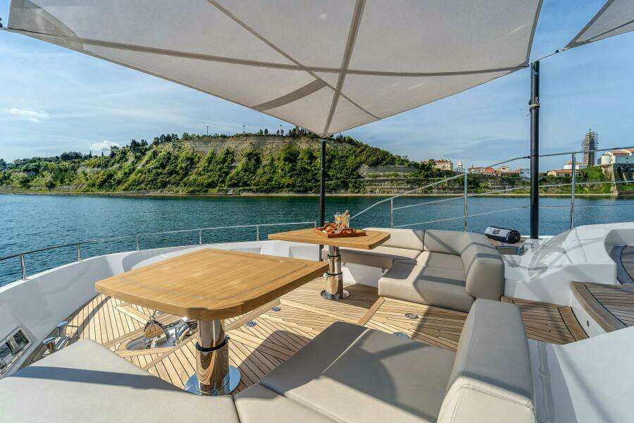 2023 Ferretti Yachts Ferretti 1000