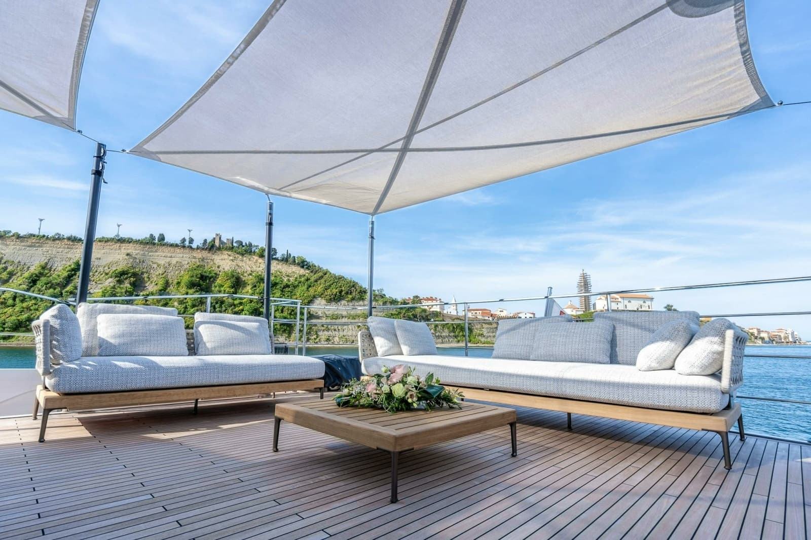 2023 Ferretti Yachts Ferretti 1000