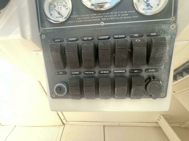 2005 Shamrock 220 Predator