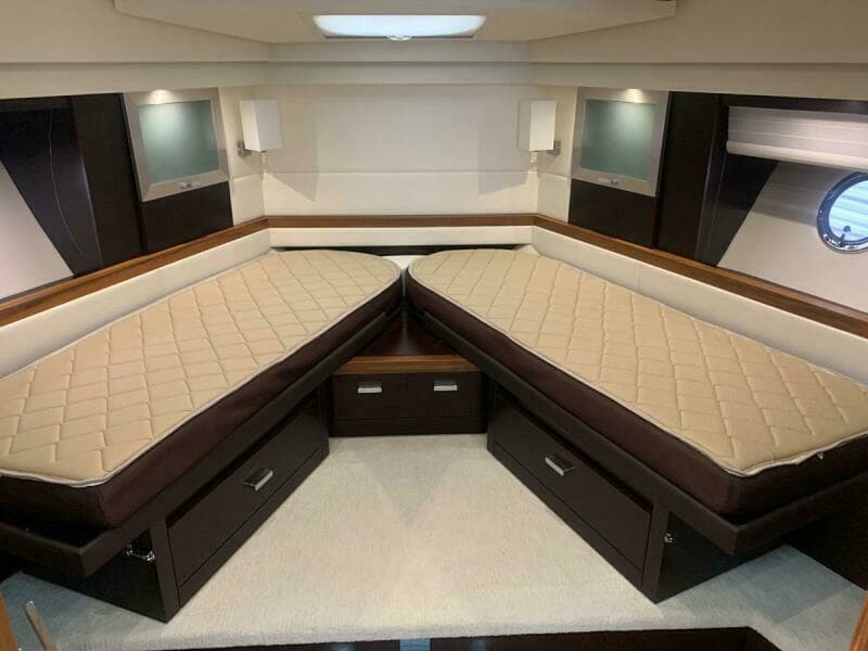 VIP Cabin w/ Single Berths