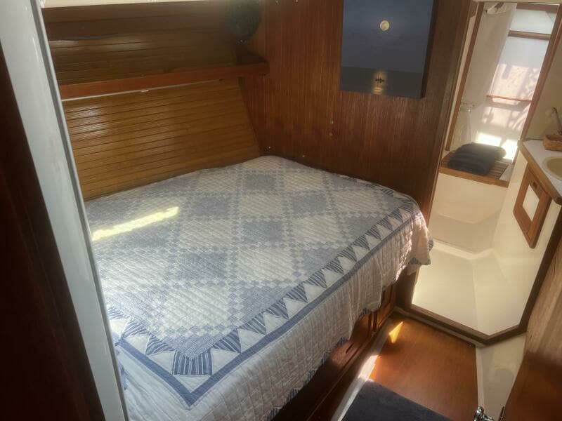 Master Stateroom W Ensuite Head