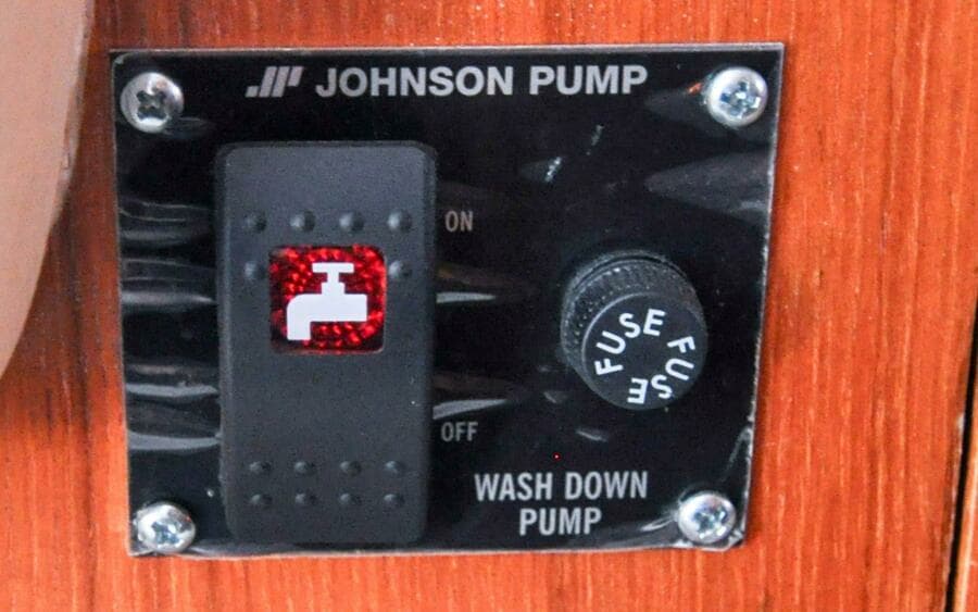 Hunter 45CC   Coralee   Offered For Sale727