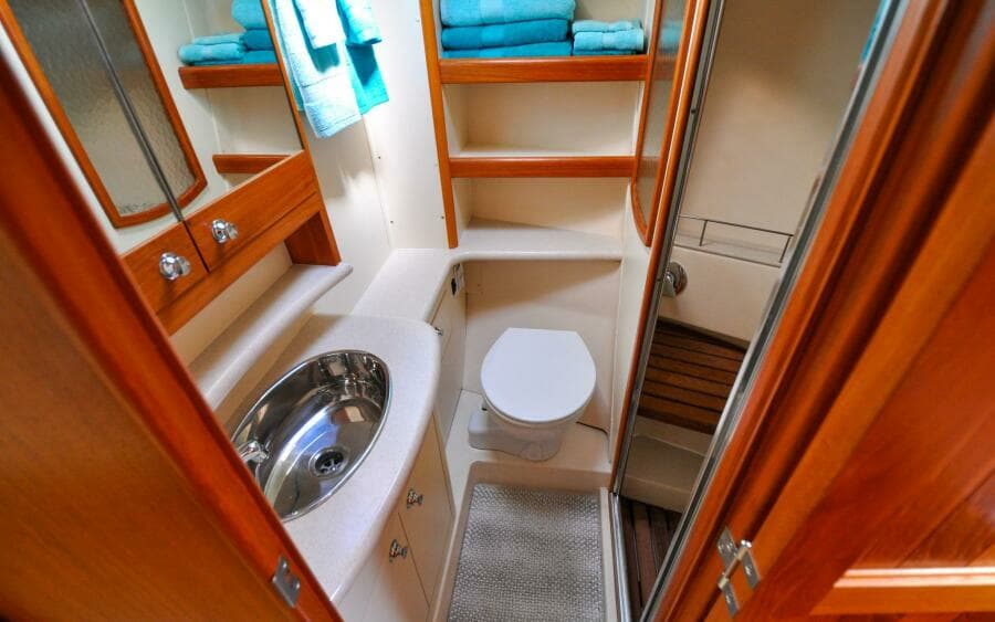 Hunter 45CC   Coralee   Offered For Sale706