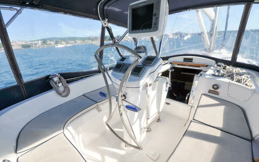 Hunter 45CC   Coralee   Offered For Sale602