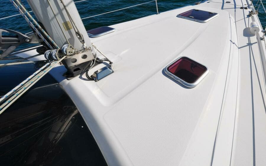 Hunter 45CC   Coralee   Offered For Sale580