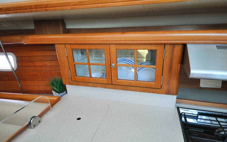 Hunter 45CC   Coralee   Offered For Sale678