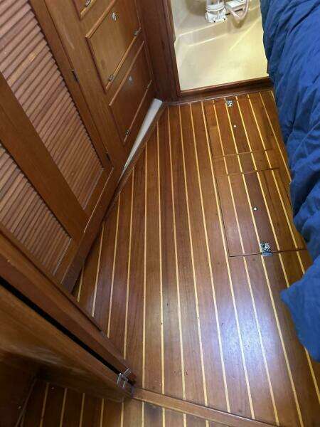 1995 Island Packet 40