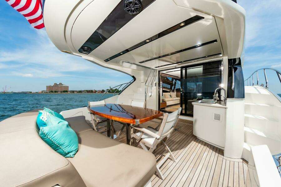 2013 Marquis 63 Sport Yacht