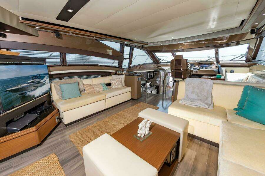 2013 Marquis 63 Sport Yacht