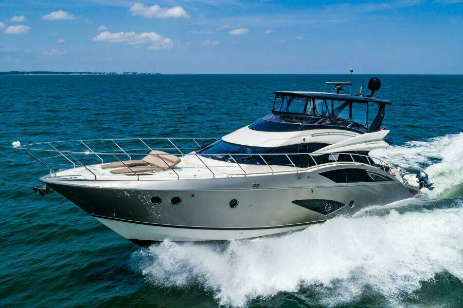 2013 Marquis 63 Sport Yacht